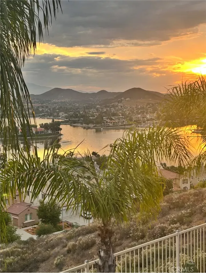 Property Photo:  51 Via De La Valle  CA 92532 