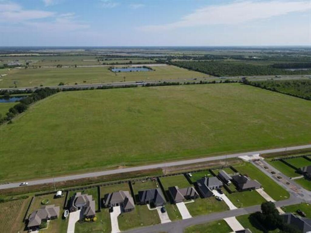Property Photo: 509 Frontage Road LA 70647