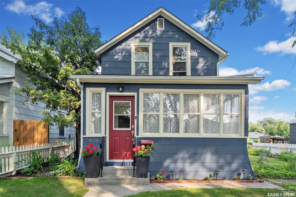 908 I Avenue S  Saskatoon SK S7M 1Z4 photo