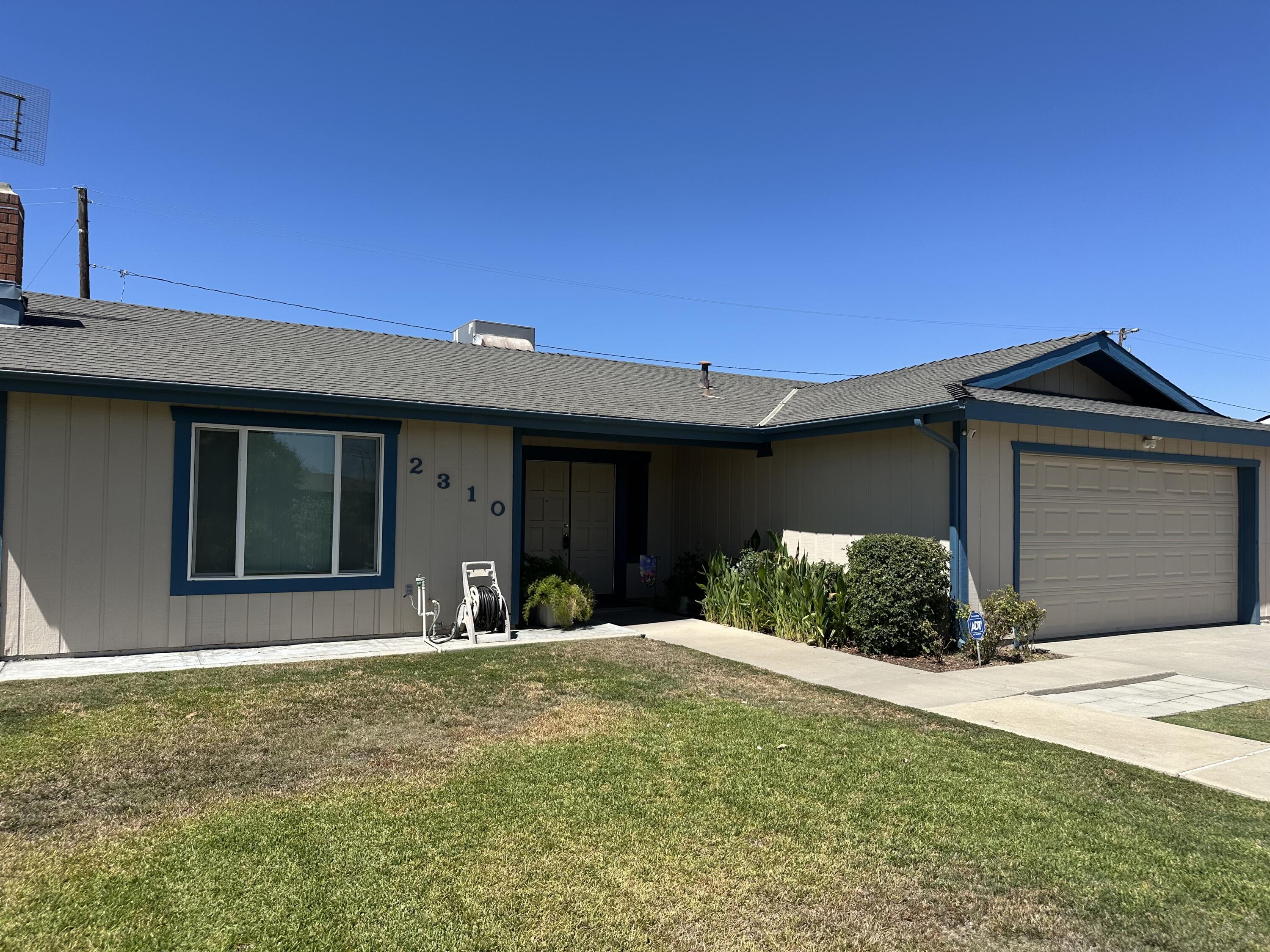 Property Photo:  2310 W Owens Avenue  CA 93274 