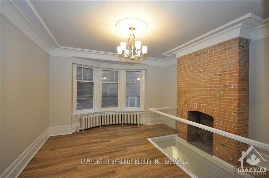 Property Photo:  458 Maclaren Street 1A  ON K1R 5K6 