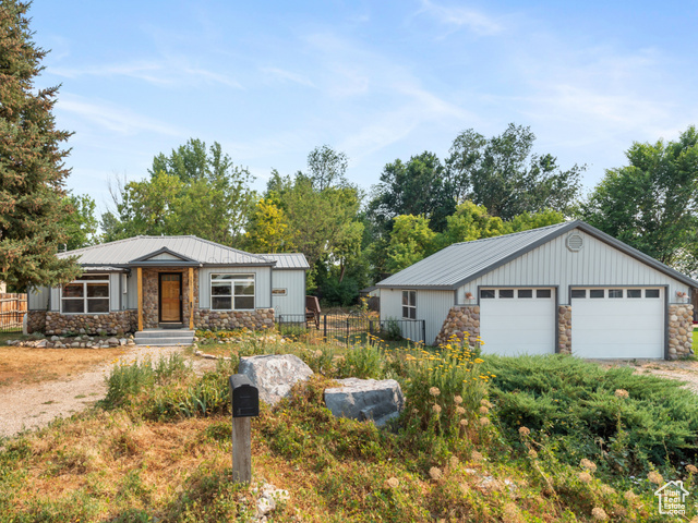 Property Photo: 383 W 100 N UT 84049