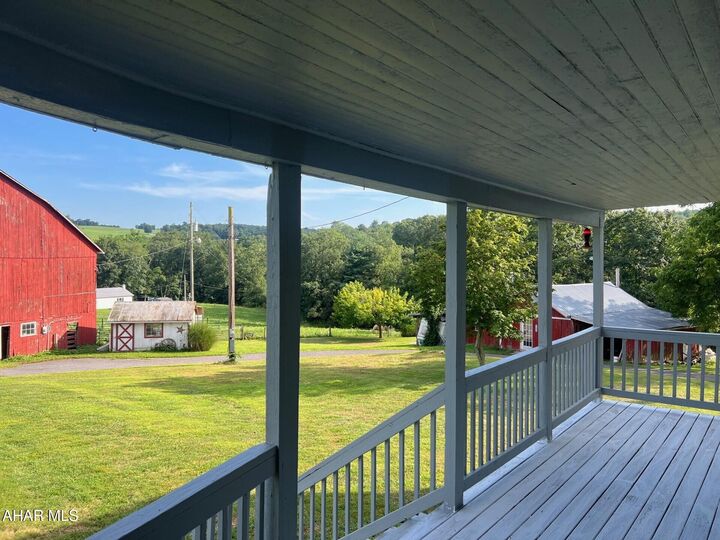 Property Photo: 2198 W Mattie Road PA 15537