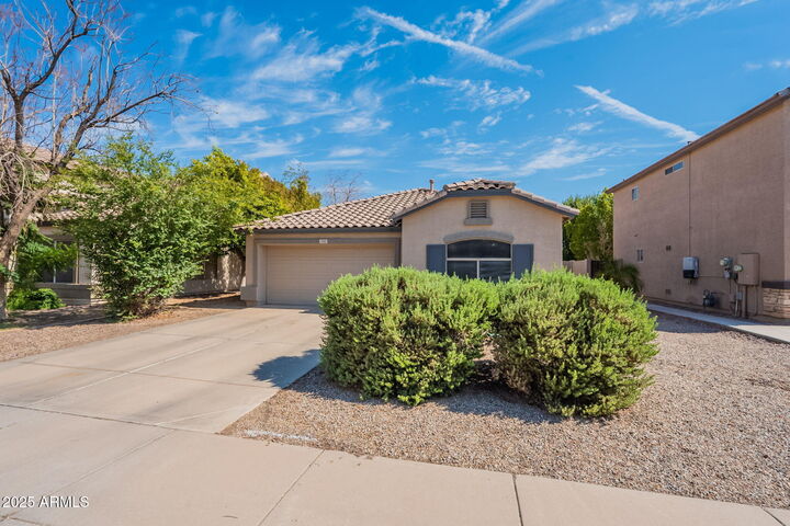 Property Photo: 1702 E Galveston Street AZ 85295
