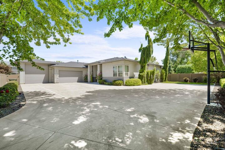 Property Photo: 1990 E Townline Way ID 83646