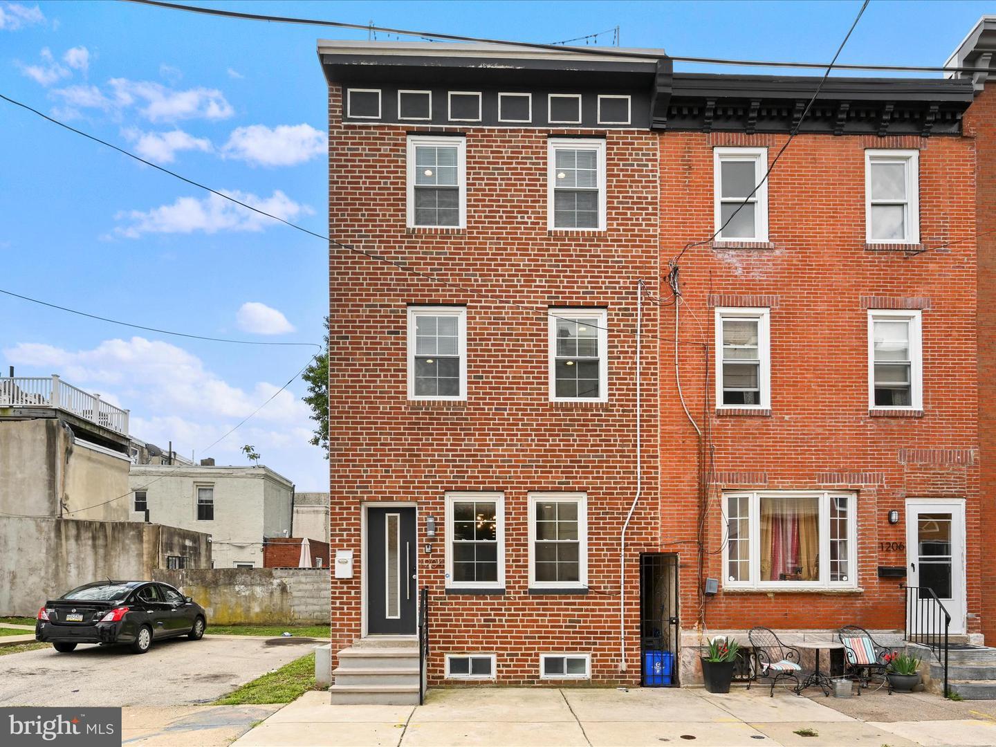 1204 Montrose Street  Philadelphia PA 19147 photo