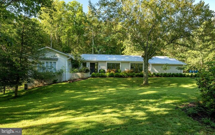 10202 Bentcross Drive  Potomac MD 20854 photo