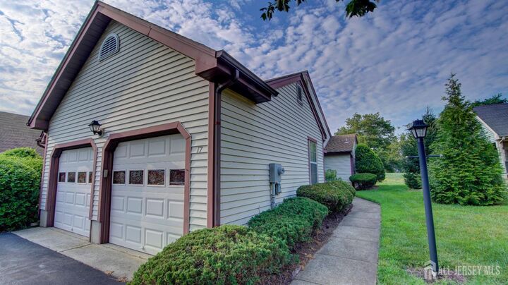 Property Photo:  17 Ashbourne Drive  NJ 08831 