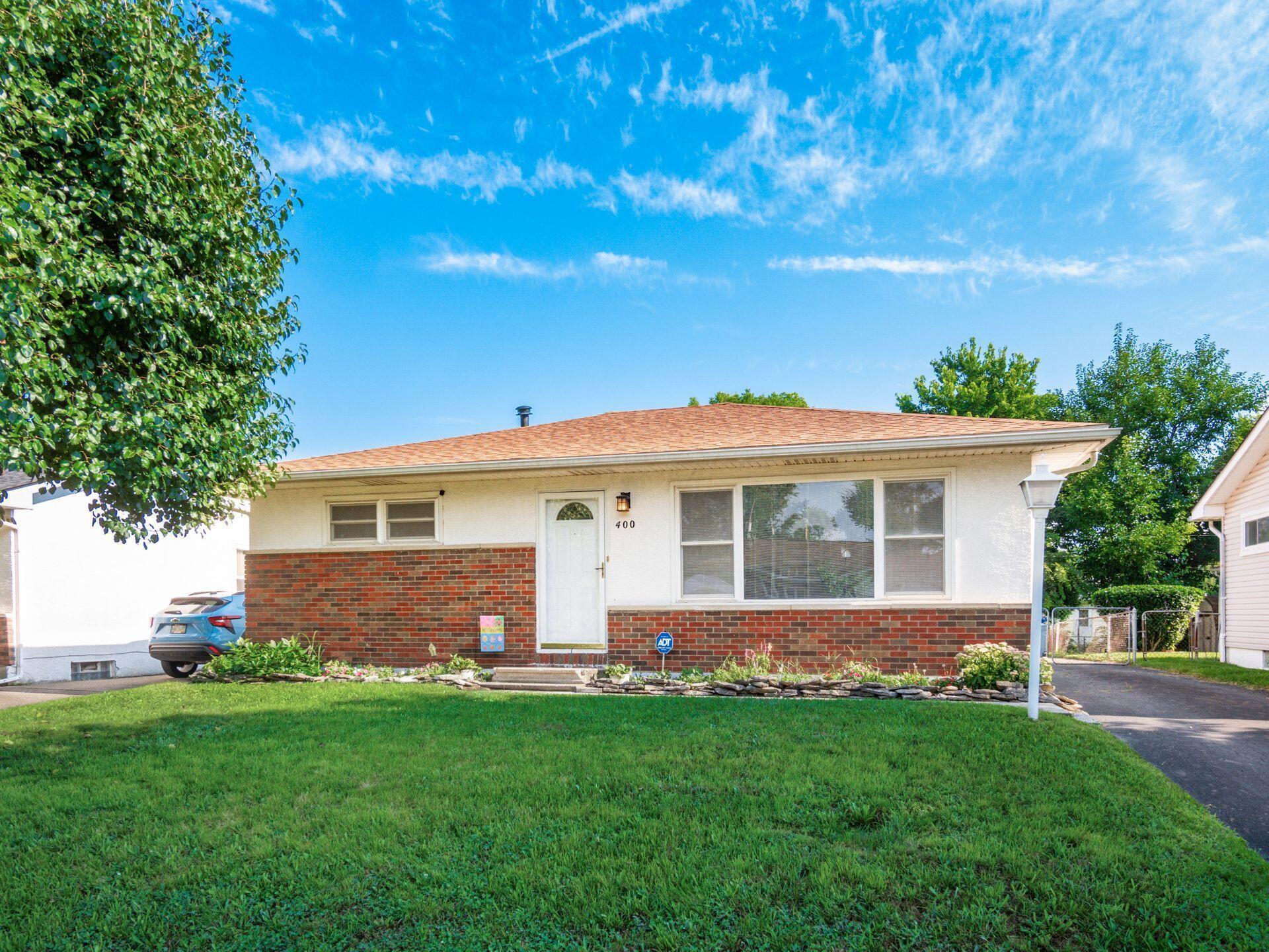 Property Photo:  400 Colton Road  OH 43207 