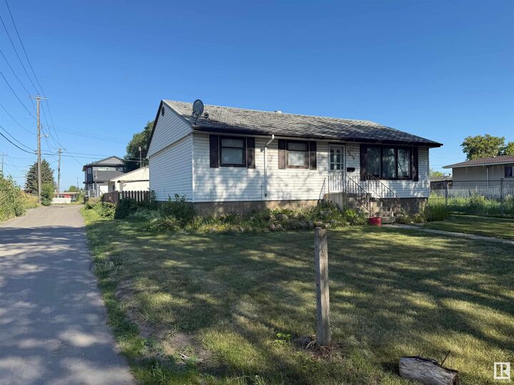 Property Photo: 12425 126 Street NW AB T5L 0X2