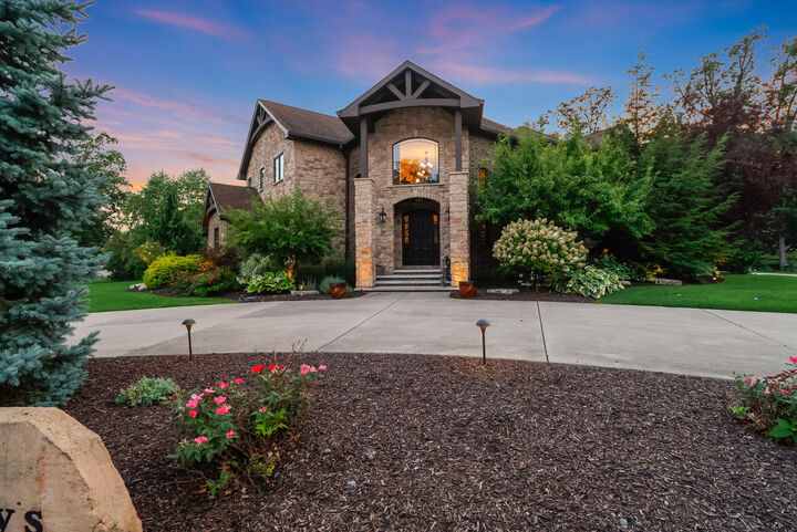 701 Quinlan Court  Crown Point IN 46307 photo