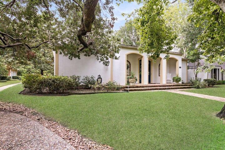 Property Photo: 4310 Thomas Lane TX 77706