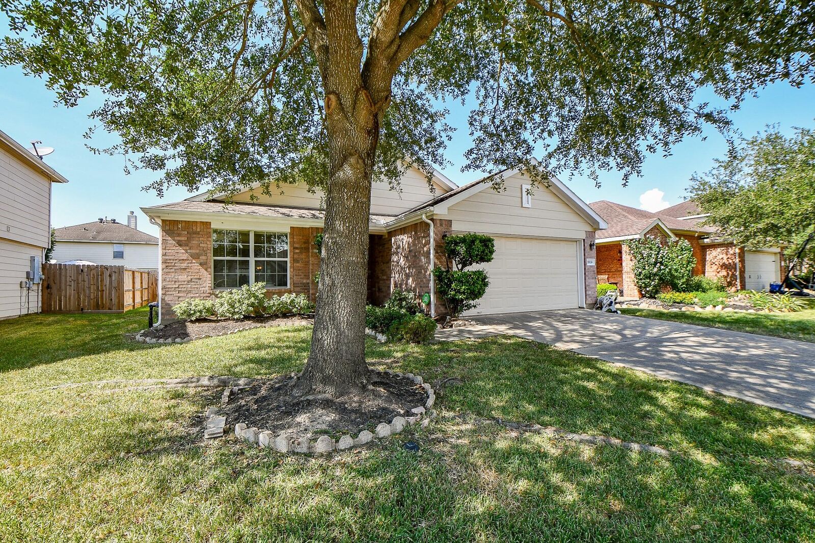 Property Photo: 18114 Waverly Hollow Lane TX 77429