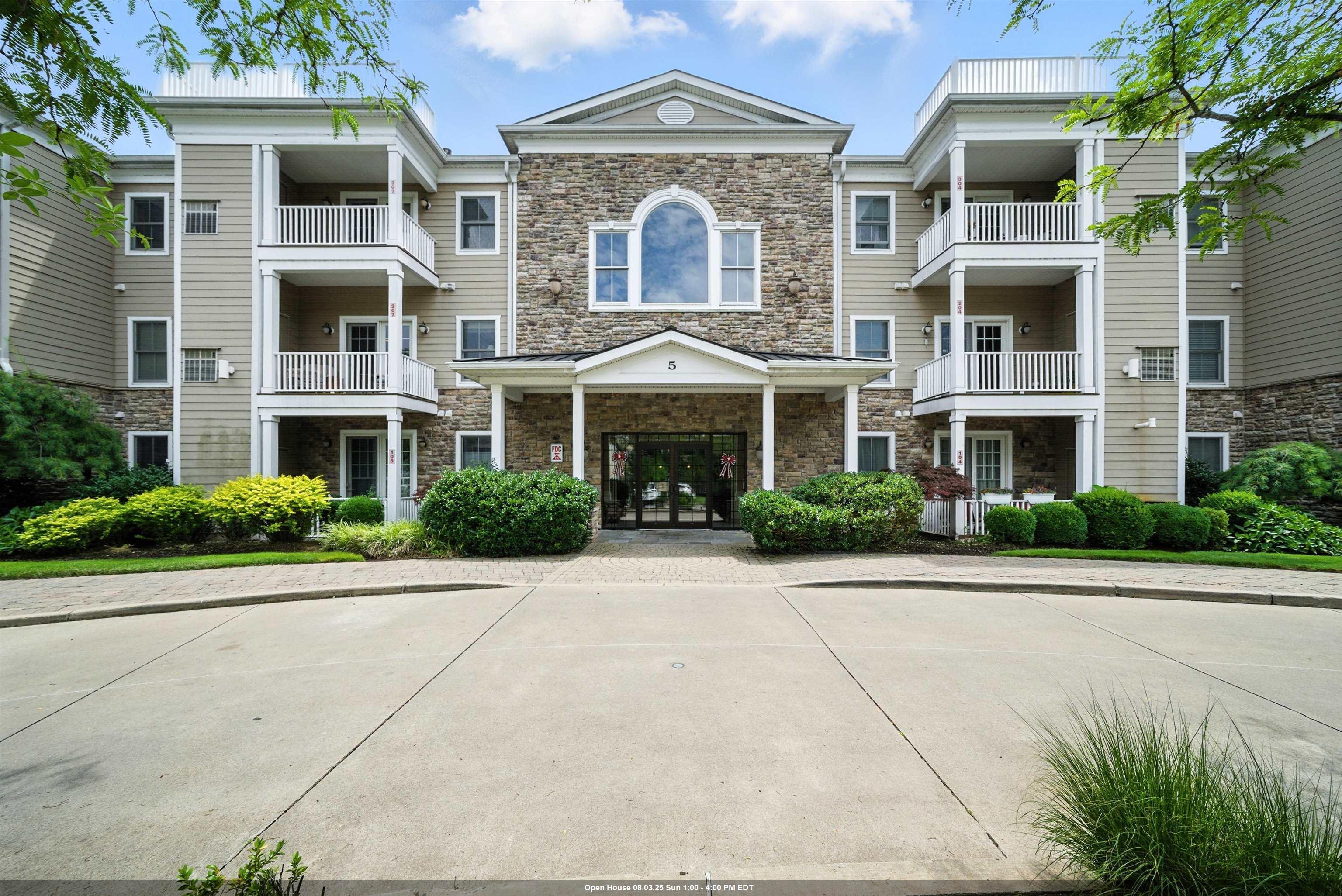 5 Tenakill Park 220  Cresskill NJ 07626 photo