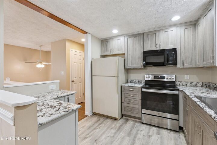 Property Photo: 205 Blue Ridge Lane TN 37865