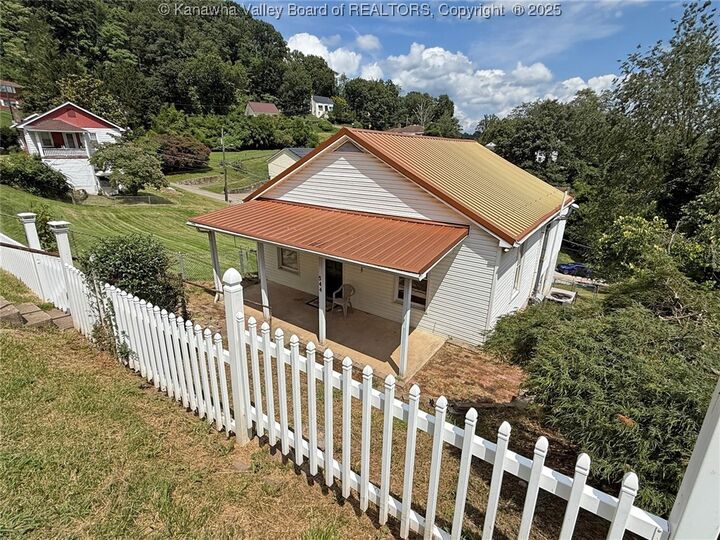 Property Photo: 544 Burlew Drive WV 25302
