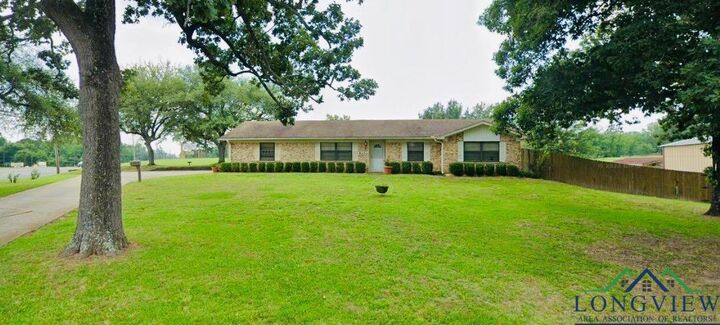 4100 Gregg Tex  Longview TX 75604 photo
