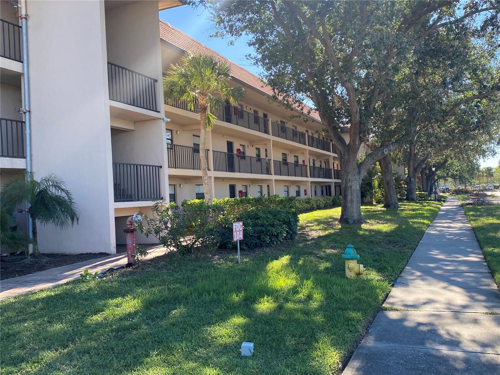 Property Photo:  104 Capri Isles Boulevard 108  FL 34292 