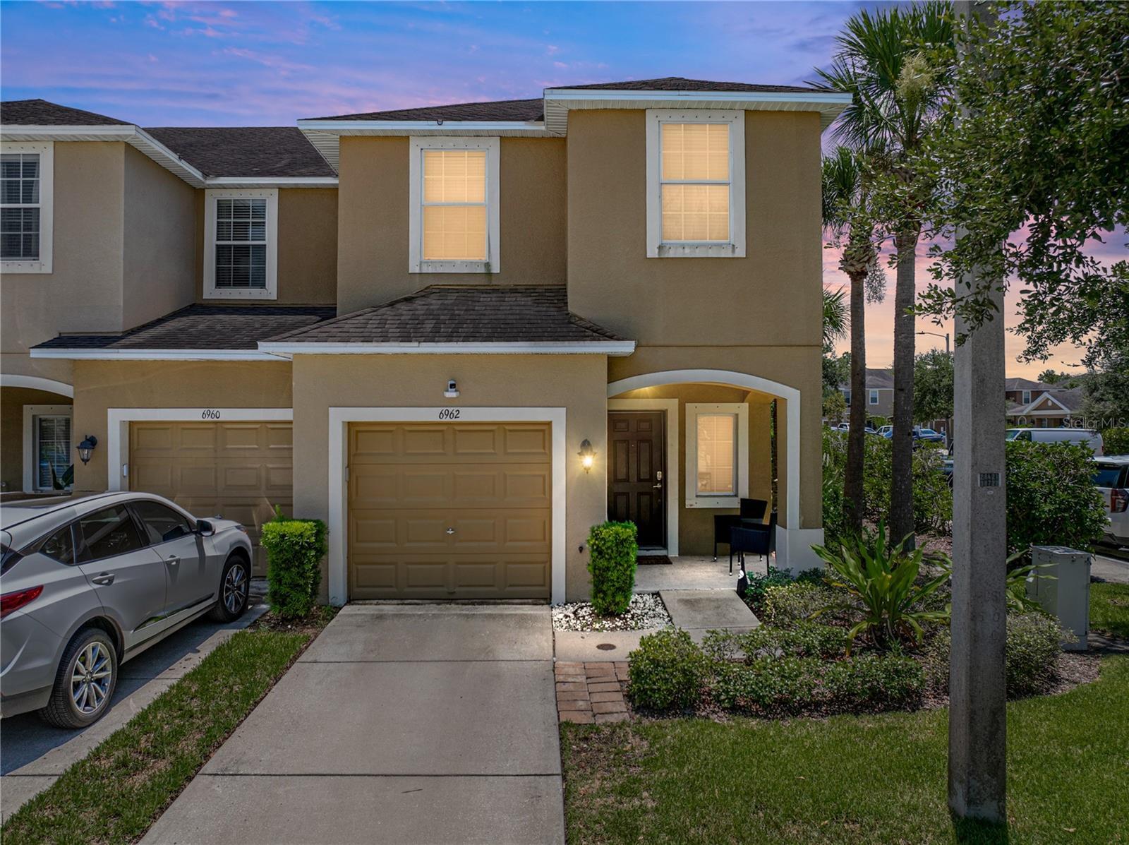 Property Photo: 6962 Towne Lake Road FL 33578