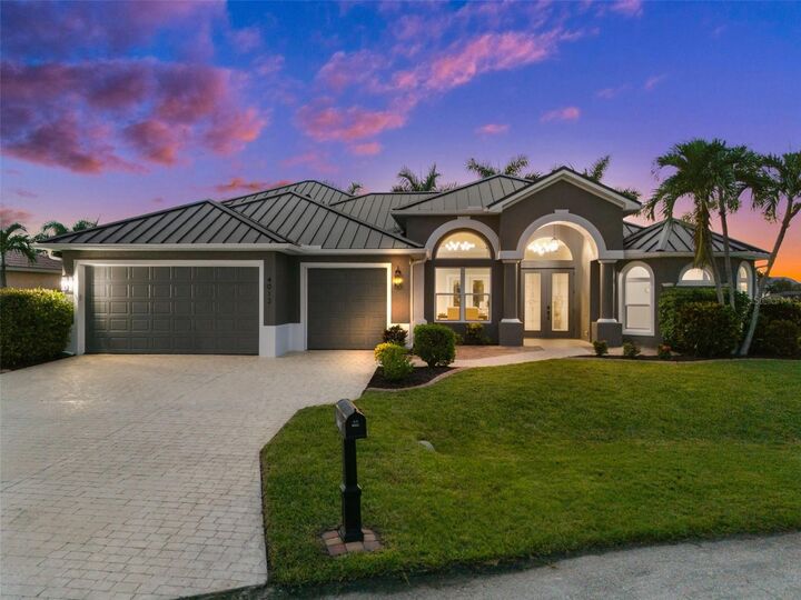 Property Photo:  4012 SW 29th Avenue  FL 33914 