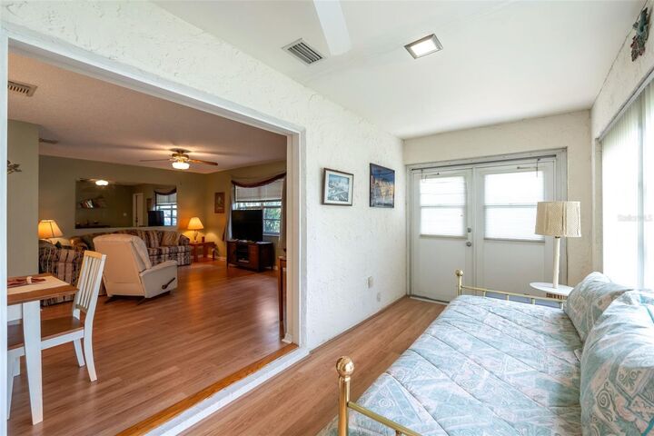 Property Photo: 1814 Foxhunt Drive A FL 33573
