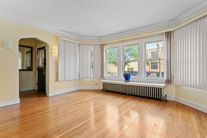 Property Photo: 7636 S Winchester Avenue IL 60620