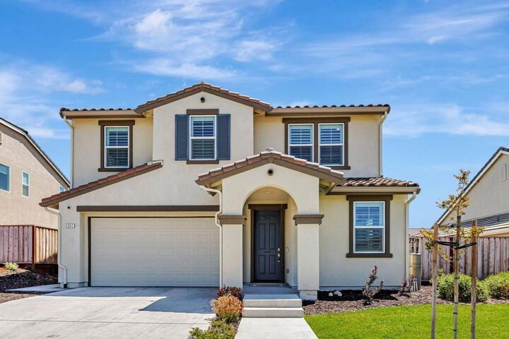 2041 Camden Street  Hollister CA 95023 photo