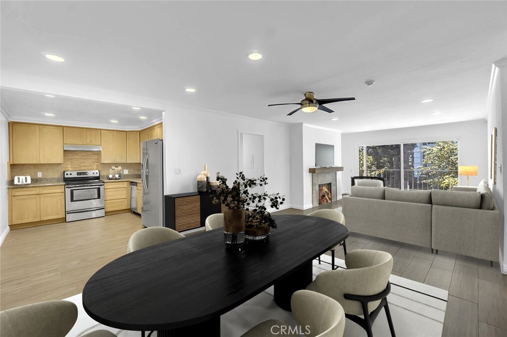 200 McNeil Lane 204  Newport Beach CA 92663 photo