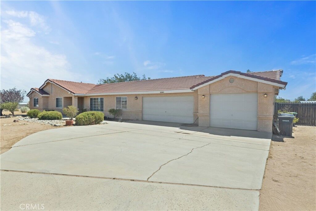 Property Photo:  10385 Braceo Street  CA 92344 