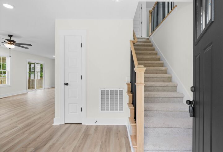 Property Photo: 201 Wade Hampton Ln TN 37040
