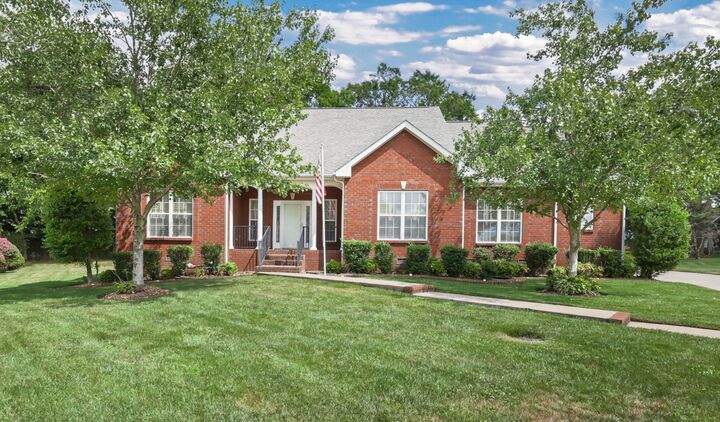 Property Photo: 4216 N Woodstock Dr TN 37040