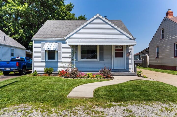 Property Photo:  219 25th Street SW  OH 44706 