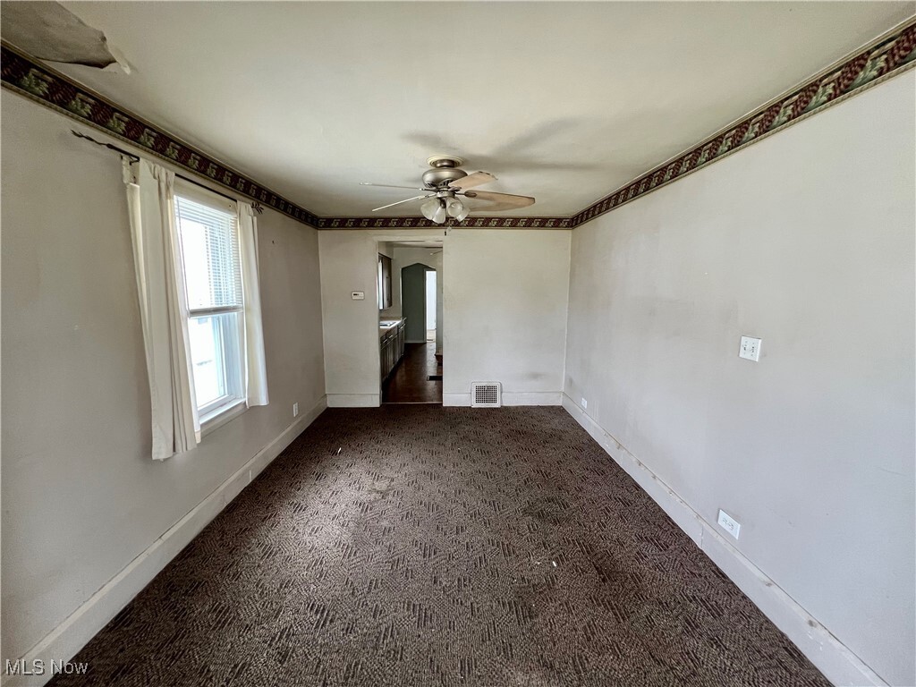 Property Photo:  2909 Vestal Road  OH 44509 