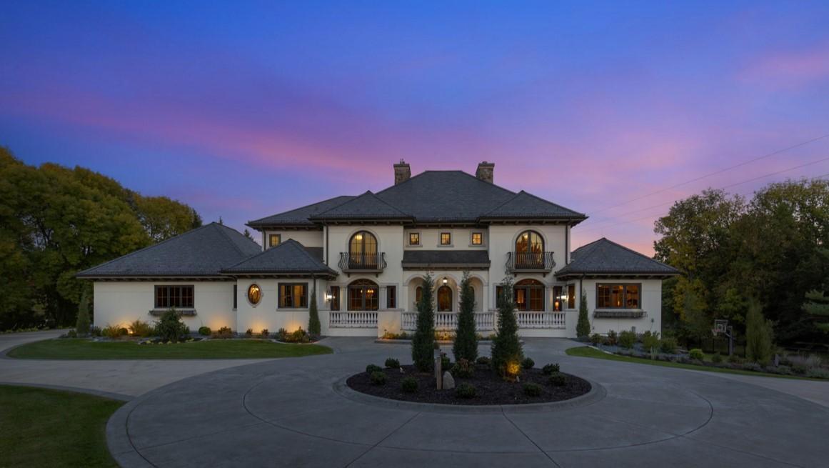 Property Photo: 1560 Hunter Drive MN 55391