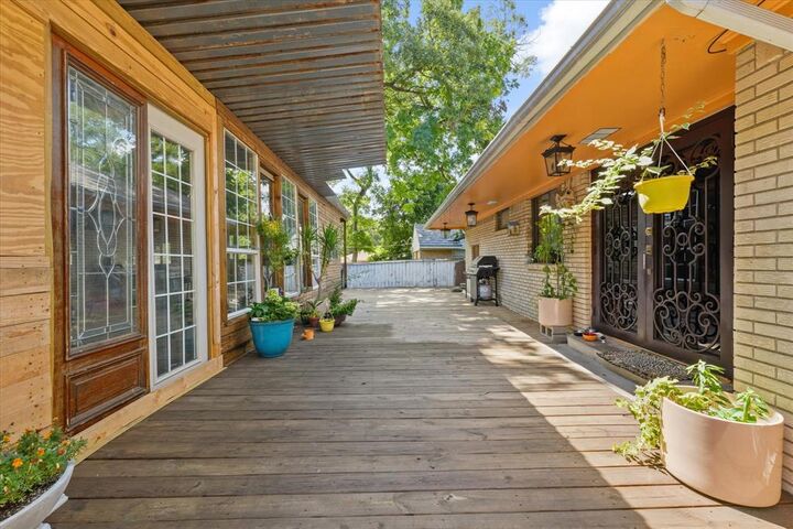 Property Photo:  7420 Claymont Drive  TX 75227 