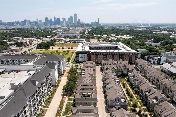 Property Photo:  1023 Tea Olive Lane  TX 75212 
