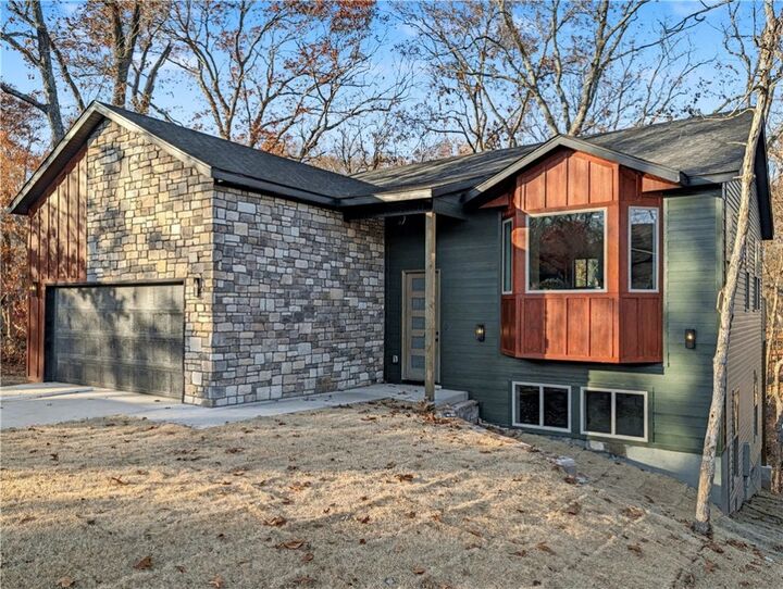 Property Photo: 17 Burnham Drive AR 72715