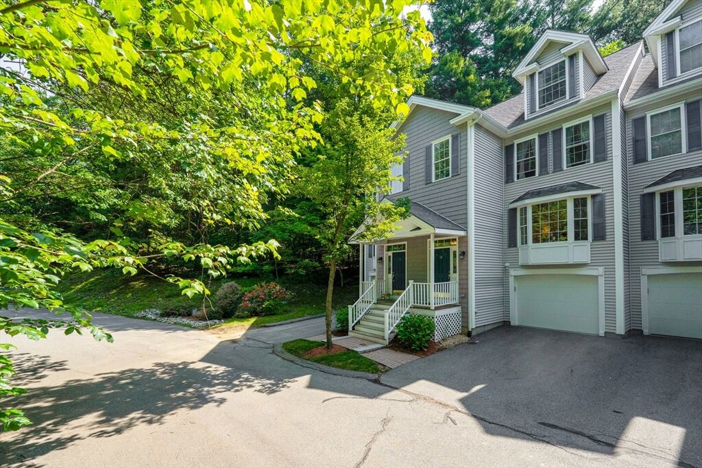 Property Photo:  38 Georgetowne Dr 0  NH 03062 