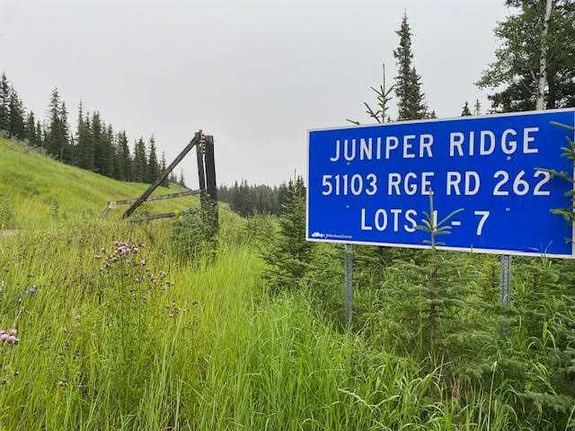 Property Photo:  2 Juniper Ridge  AB T7V 1X7 