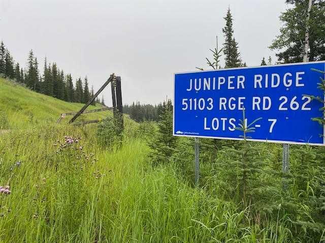 Property Photo:  2 Juniper Ridge  AB T7V 1X7 