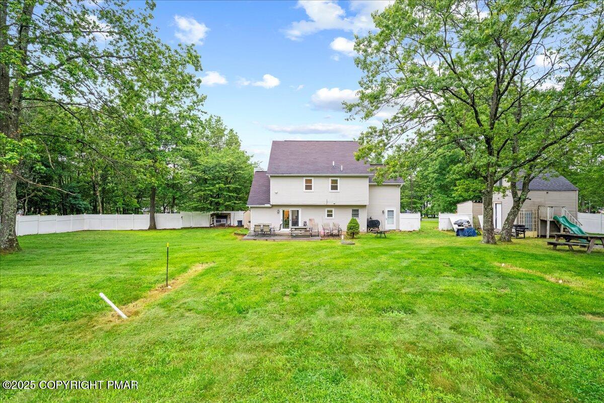 Property Photo: 2136 Palisades Drive PA 18610