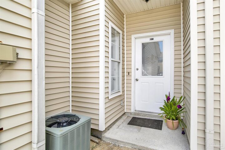 601 E Burgess Rd K11  Pensacola FL 32504 photo