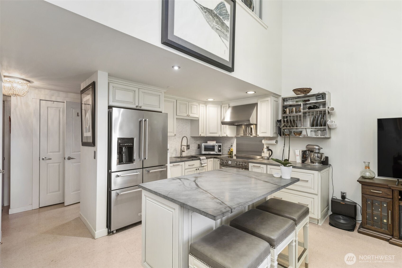 Property Photo: 842 Washington Street 203 WA 98368