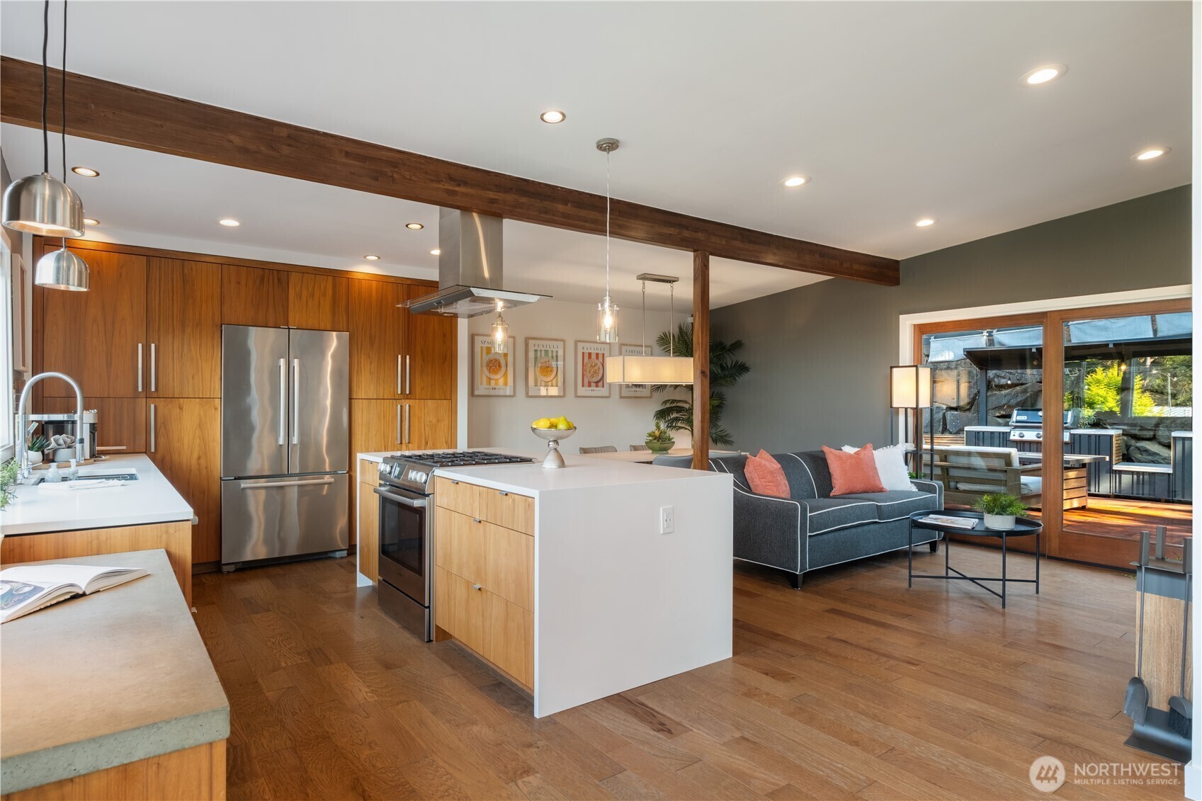 Property Photo:  16014 SE 8th Street  WA 98008 