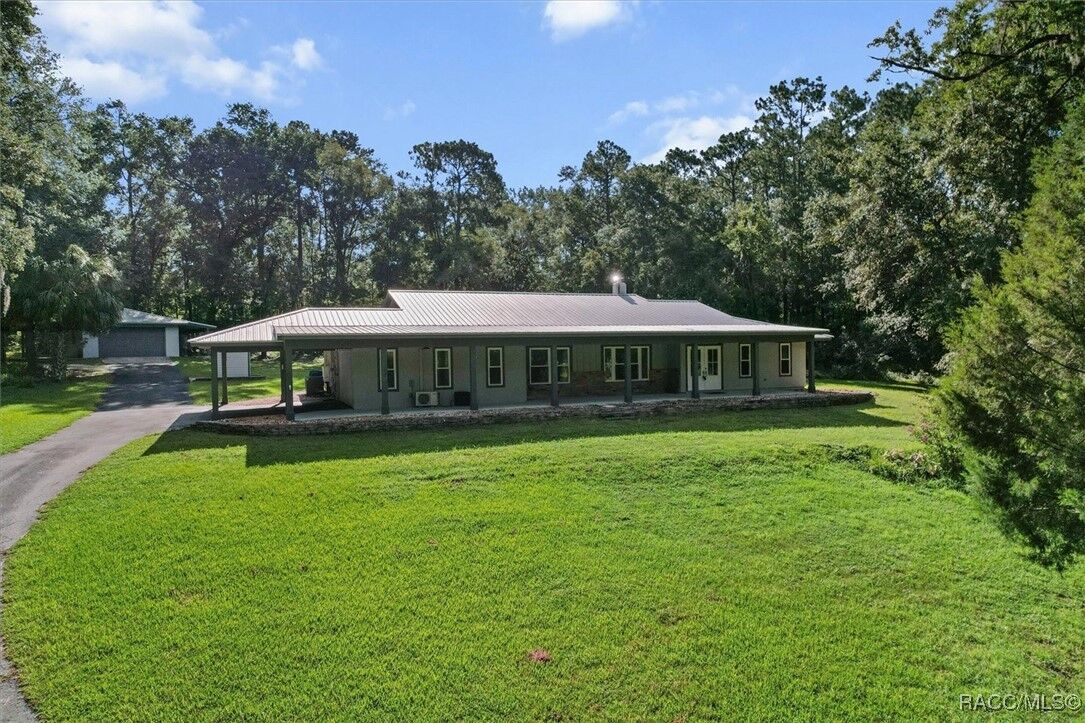 Property Photo:  1629 N Crooked Branch Drive  FL 34461 