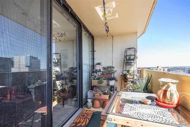 Property Photo: 1020 15th Street 34H CO 80202