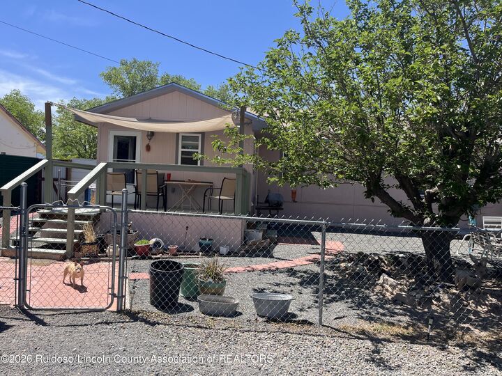 Property Photo: 1008 5th Street NM 88301