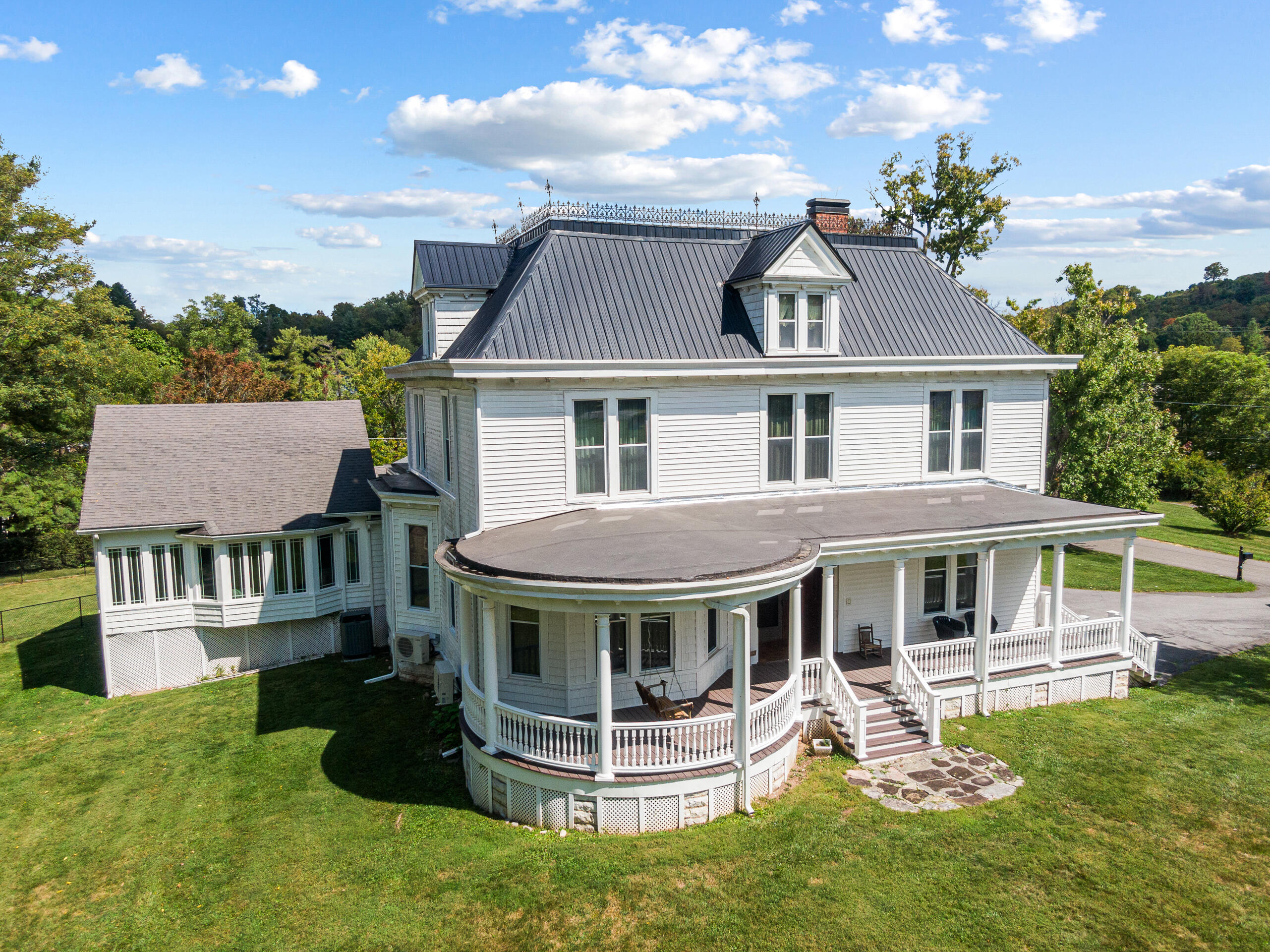 639 Tower St  Tazewell VA 24651 photo