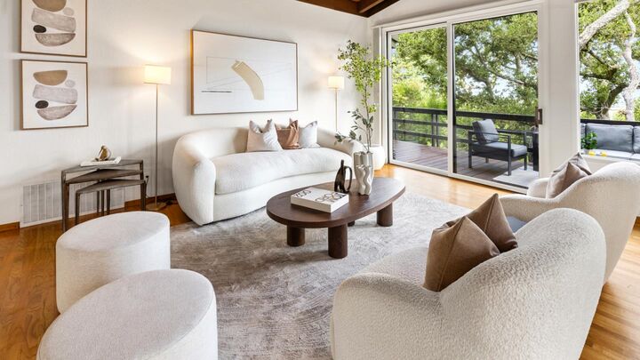 Property Photo:  760 La Mesa Drive  CA 94028 
