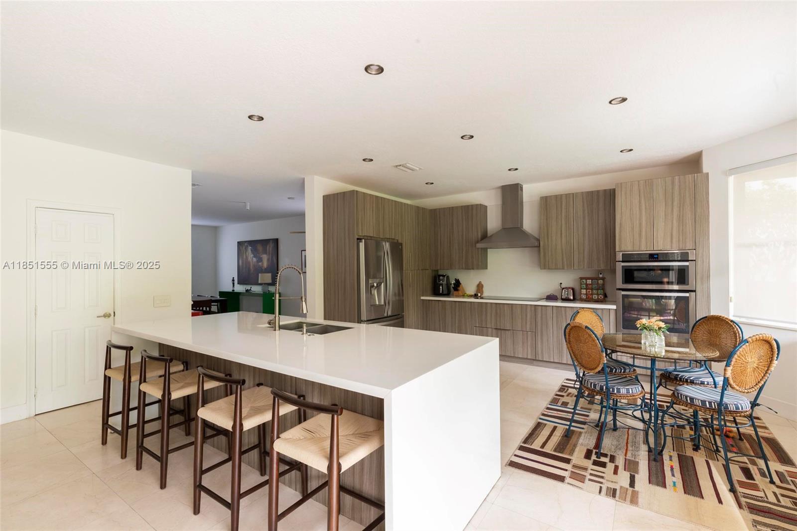 Property Photo:  3652 Falcon Ridge Cir 0  FL 33331 
